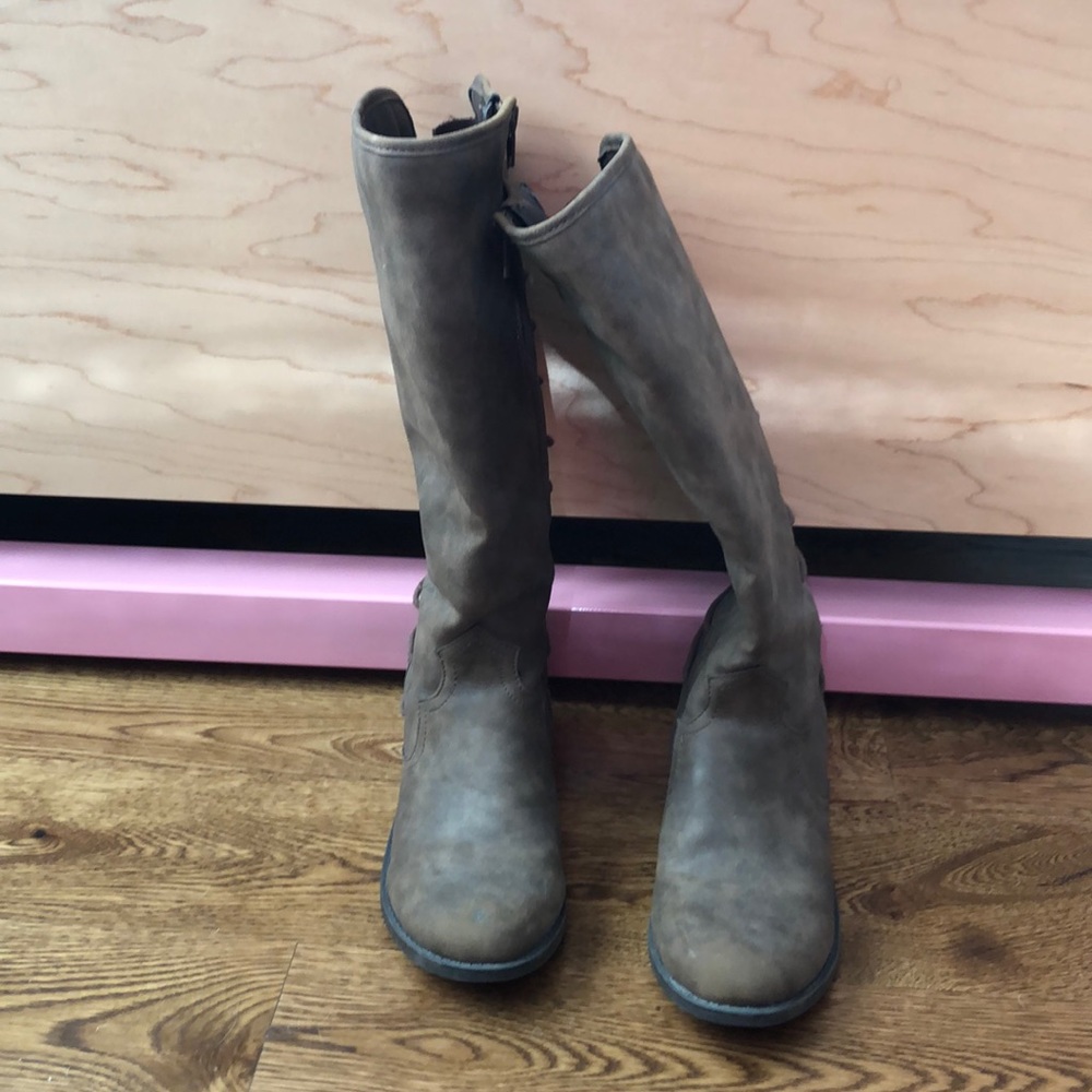 Steve Madden back-laced riding boots